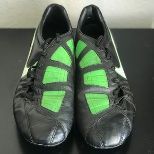 Nike T90 Cleats